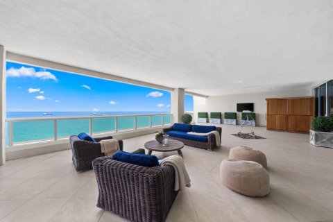 Condominio en venta en Fort Lauderdale, Florida, 3 dormitorios, 298.22 m2 № 2242026 - foto 28