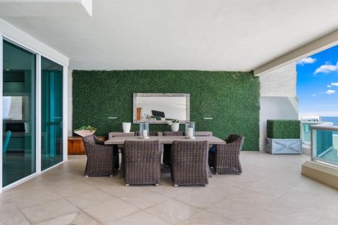 Condominio en venta en Fort Lauderdale, Florida, 3 dormitorios, 298.22 m2 № 2242026 - foto 22