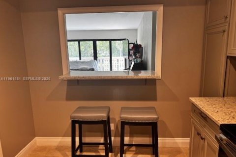 Condominio en alquiler en Miami, Florida, 2 dormitorios, 136.57 m2 № 2080831 - foto 5