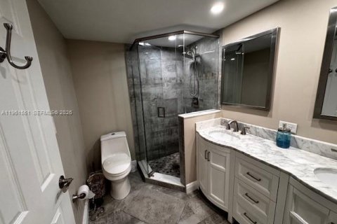 Condominio en Miami, Florida, 2 dormitorios  № 2080831