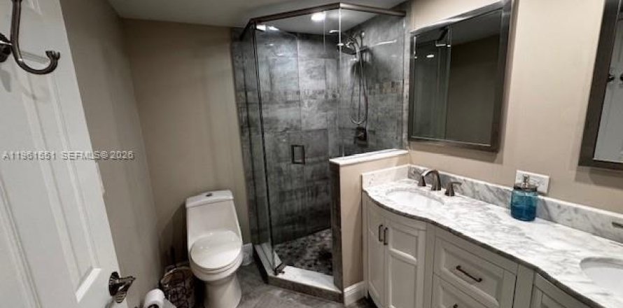 Condominio en Miami, Florida, 2 dormitorios  № 2080831