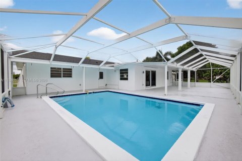 Villa ou maison à vendre à Port St. Lucie, Floride: 4 chambres, 194.07 m2 № 1995756 - photo 8
