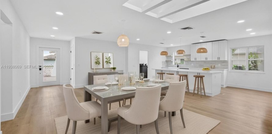 Villa ou maison à Port St. Lucie, Floride 4 chambres, 194.07 m2 № 1995756