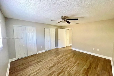 Снять в аренду кондоминиум в Майами, Флорида 2 спальни, 104.98м2, № 1933220 - фото 10