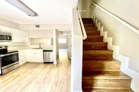 Снять в аренду кондоминиум в Майами, Флорида 2 спальни, 104.98м2, № 1933220 - фото 9