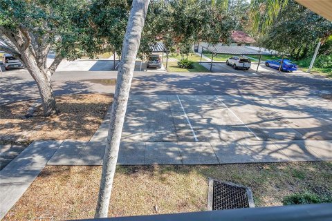 Condo in Seminole, Florida, 2 bedrooms  № 1523222 - photo 24