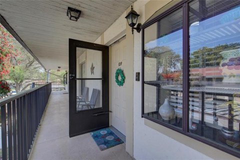 Condo in Seminole, Florida, 2 bedrooms  № 1523222 - photo 1