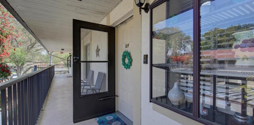 Condo in Seminole, Florida, 2 bedrooms № 1523222