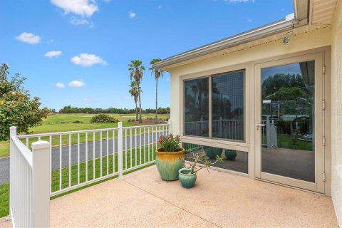 House in The Villages, Florida 3 bedrooms, 185.8 sq.m. № 2231198 - photo 8