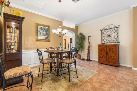 House in The Villages, Florida 3 bedrooms, 185.8 sq.m. № 2231198 - photo 13