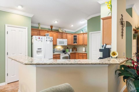 House in The Villages, Florida 3 bedrooms, 185.8 sq.m. № 2231198 - photo 18