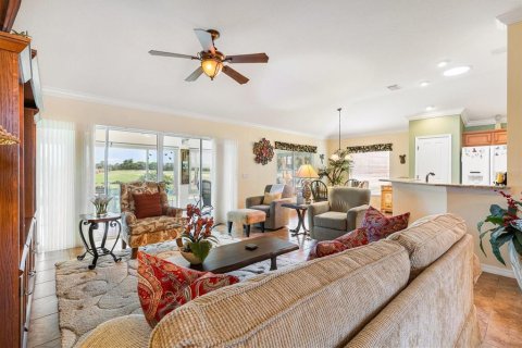 House in The Villages, Florida 3 bedrooms, 185.8 sq.m. № 2231198 - photo 15