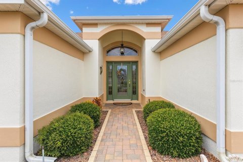 House in The Villages, Florida 3 bedrooms, 185.8 sq.m. № 2231198 - photo 9
