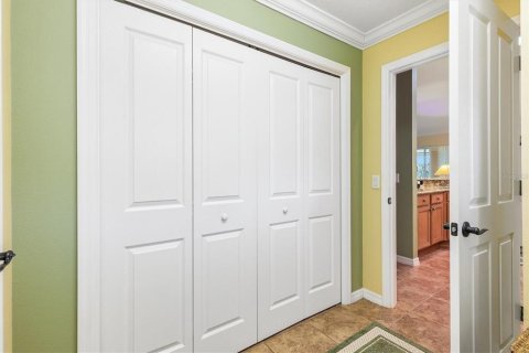 House in The Villages, Florida 3 bedrooms, 185.8 sq.m. № 2231198 - photo 24