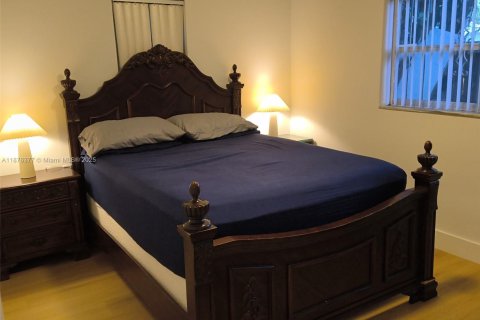 Casa en venta en Fort Lauderdale, Florida, 3 dormitorios, 98.38 m2 № 1978232 - foto 14