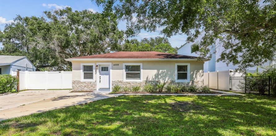Villa ou maison à Tampa, Floride 3 chambres, 130.43 m2 № 2339714