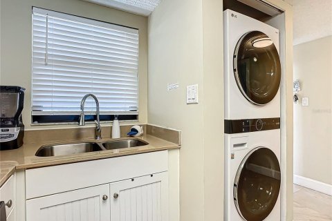 Condominio en venta en Ormond Beach, Florida, 2 dormitorios, 81.1 m2 № 1690082 - foto 12
