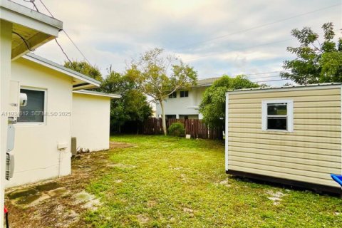 Casa en venta en Fort Lauderdale, Florida, 3 dormitorios, 115.01 m2 № 1992386 - foto 25