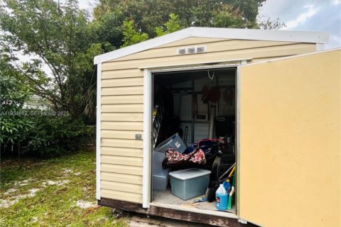 Casa en venta en Fort Lauderdale, Florida, 3 dormitorios, 115.01 m2 № 1992386 - foto 20