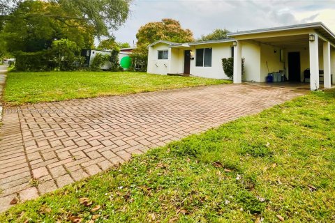 Casa en venta en Fort Lauderdale, Florida, 3 dormitorios, 115.01 m2 № 1992386 - foto 27
