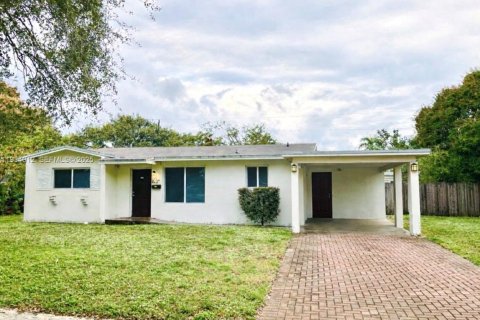 Casa en venta en Fort Lauderdale, Florida, 3 dormitorios, 115.01 m2 № 1992386 - foto 1