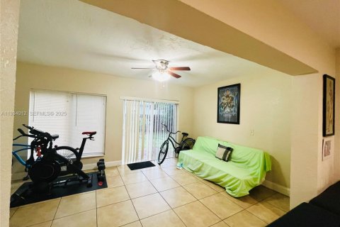 Casa en venta en Fort Lauderdale, Florida, 3 dormitorios, 115.01 m2 № 1992386 - foto 16