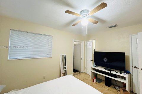 Casa en venta en Fort Lauderdale, Florida, 3 dormitorios, 115.01 m2 № 1992386 - foto 11