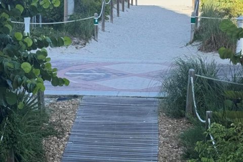 Condo in Miami Beach, Florida, 1 bedroom  № 2246897 - photo 6