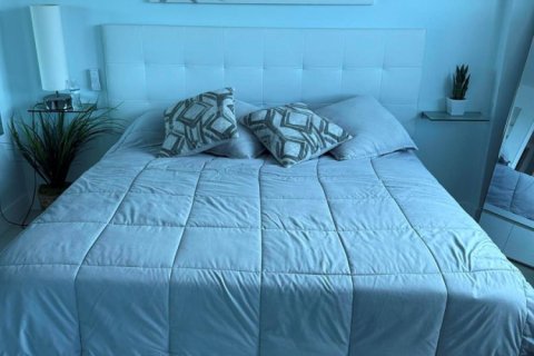 Condo in Miami Beach, Florida, 1 bedroom  № 2246897 - photo 13