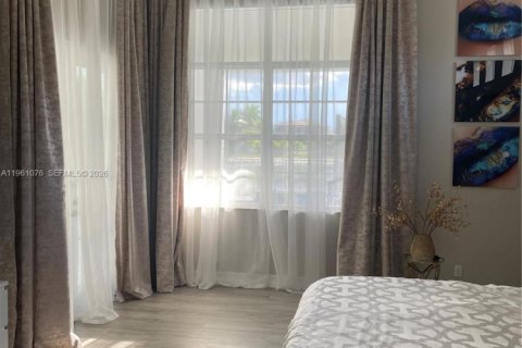 Villa ou maison à vendre à Parkland, Floride: 6 chambres, 353.96 m2 № 2021923 - photo 15