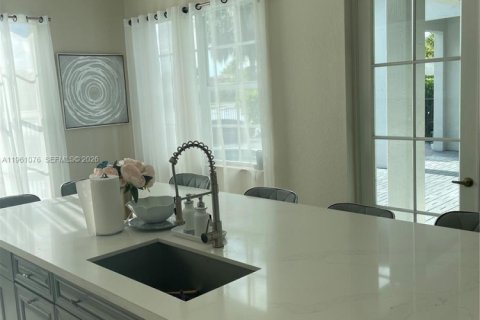 Villa ou maison à vendre à Parkland, Floride: 6 chambres, 353.96 m2 № 2021923 - photo 14