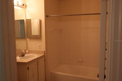 Condo in Riverview, Florida, 1 bedroom  № 1912302 - photo 6