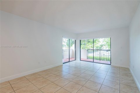 Condominio en alquiler en Miami, Florida, 2 dormitorios, 82.96 m2 № 2026485 - foto 2