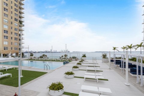 Condo in Miami, Florida, 2 bedrooms  № 1696781 - photo 23