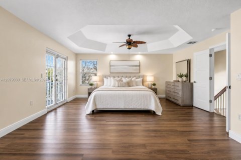 Casa en venta en Miramar, Florida, 6 dormitorios, 313.17 m2 № 2382906 - foto 18