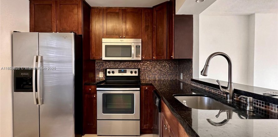 Condo in Aventura, Florida, 1 bedroom  № 1856887