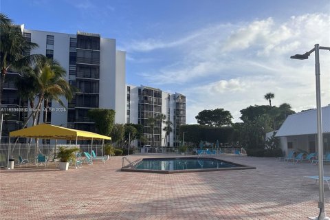 Condo in Aventura, Florida, 1 bedroom  № 1856887 - photo 18