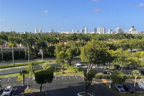 Condo in Aventura, Florida, 1 bedroom  № 1856887 - photo 16