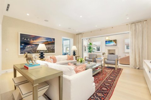 Condo in Palm Beach, Florida, 5 bedrooms  № 2087702 - photo 9