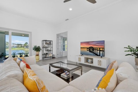 House in Palm Coast, Florida 4 bedrooms, 246.28 sq.m. № 2093329 - photo 8