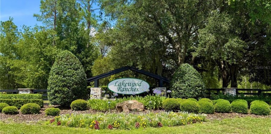 Terrain à Eustis, Floride № 2147834