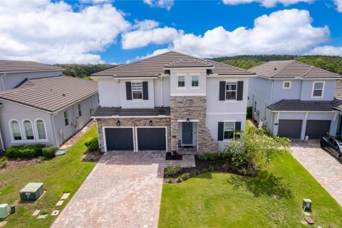 House in Montverde, Florida 6 bedrooms, 347.36 sq.m. № 2359406
