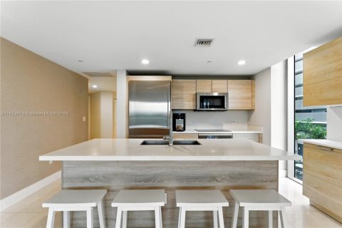 Condo in North Miami Beach, Florida, 3 bedrooms  № 1818144 - photo 11