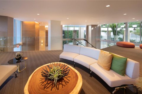 Condo in North Miami Beach, Florida, 3 bedrooms  № 1818144 - photo 20