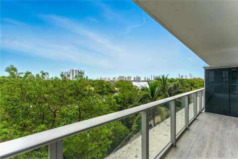 Condo in North Miami Beach, Florida, 3 bedrooms  № 1818144 - photo 19