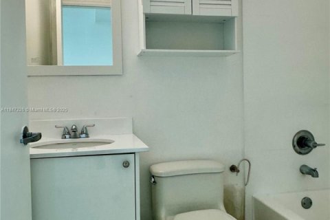 Купить кондоминиум в Майами, Флорида 1 спальня, 55.28м2, № 1847710 - фото 15