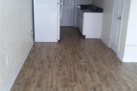 Apartamento en alquiler en Titusville, Florida, 2 dormitorios, 65.96 m2 № 2104764 - foto 3