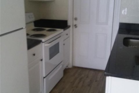 Apartamento en alquiler en Titusville, Florida, 2 dormitorios, 65.96 m2 № 2104764 - foto 4