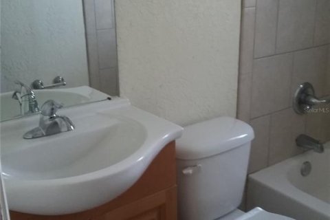 Apartamento en alquiler en Titusville, Florida, 2 dormitorios, 65.96 m2 № 2104764 - foto 13