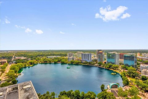 Condo in Orlando, Florida, 2 bedrooms  № 1675364 - photo 24